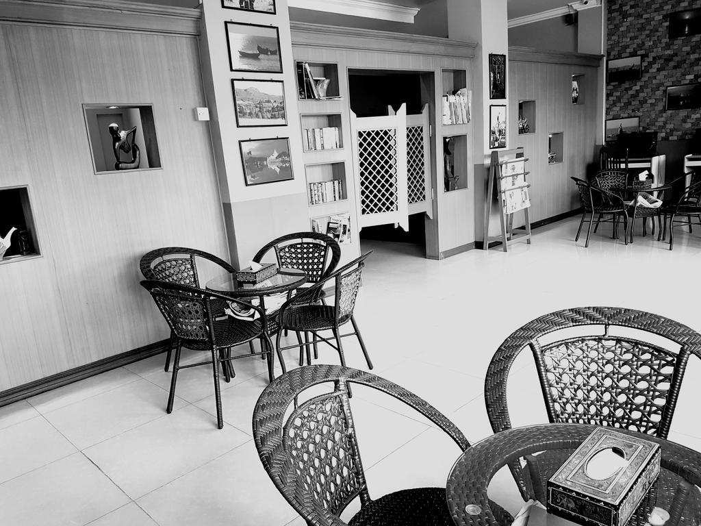 Hotel 63 Yangon Dış mekan fotoğraf