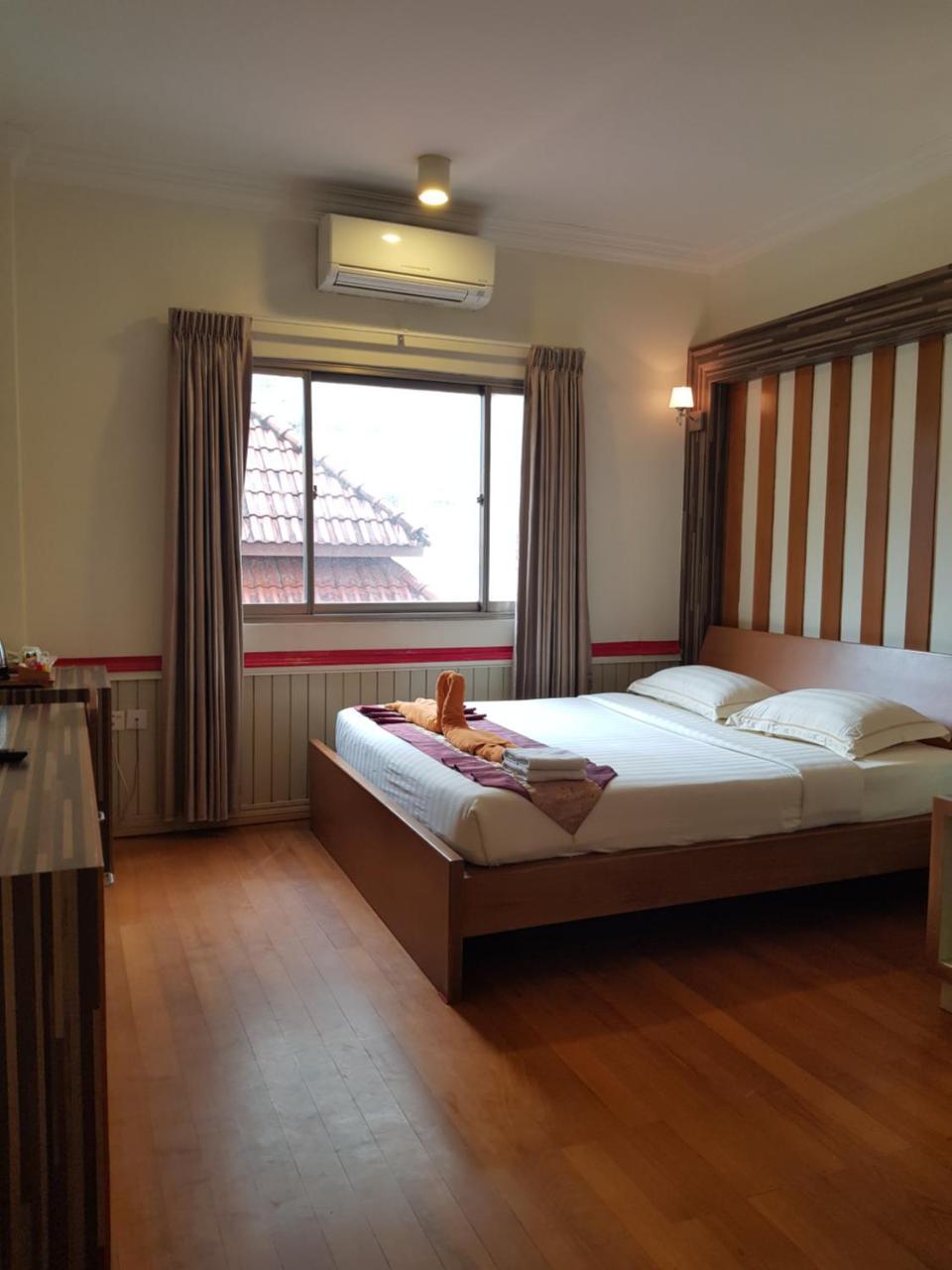 Hotel 63 Yangon Dış mekan fotoğraf
